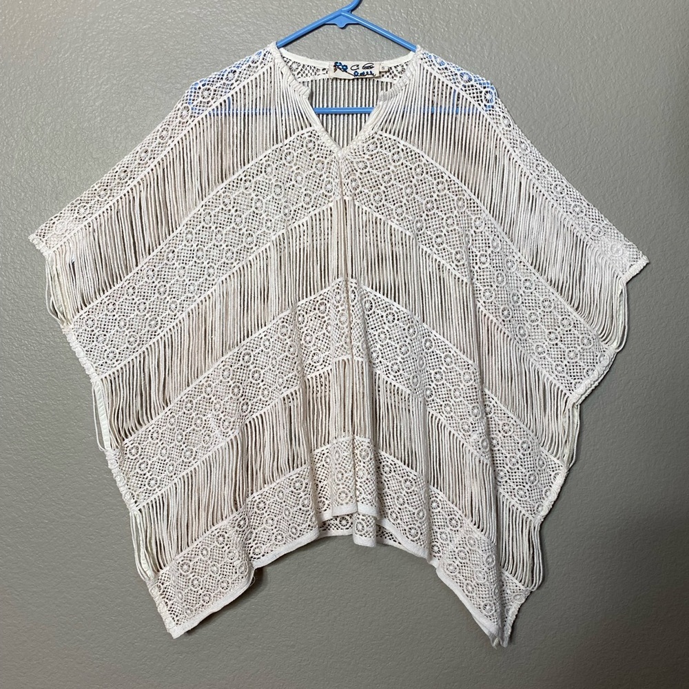 C. Luce Macrame Style Boho Poncho